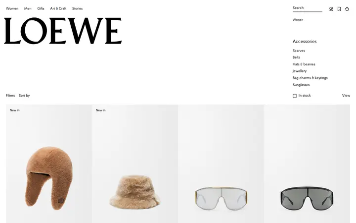 /int/en/women/accessories — LOEWE Ala Moana